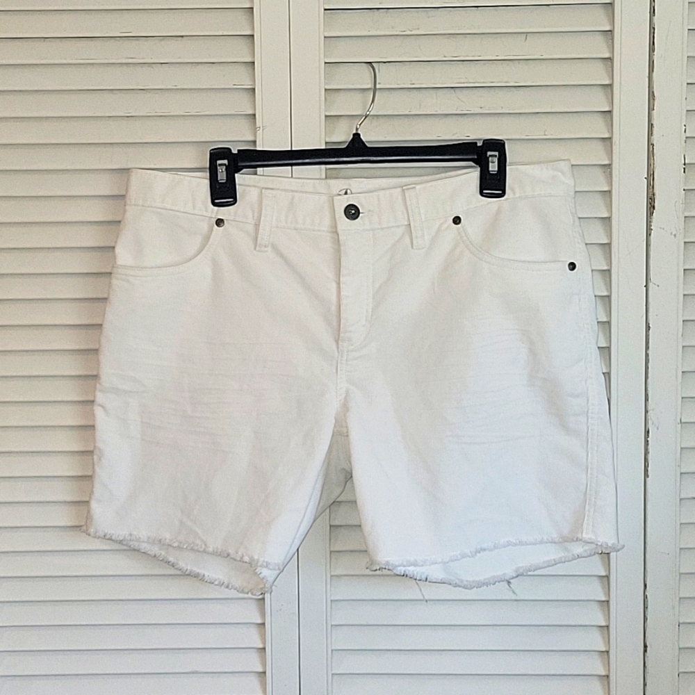 Carve Designs Oahu White Cord Shorts NWOT